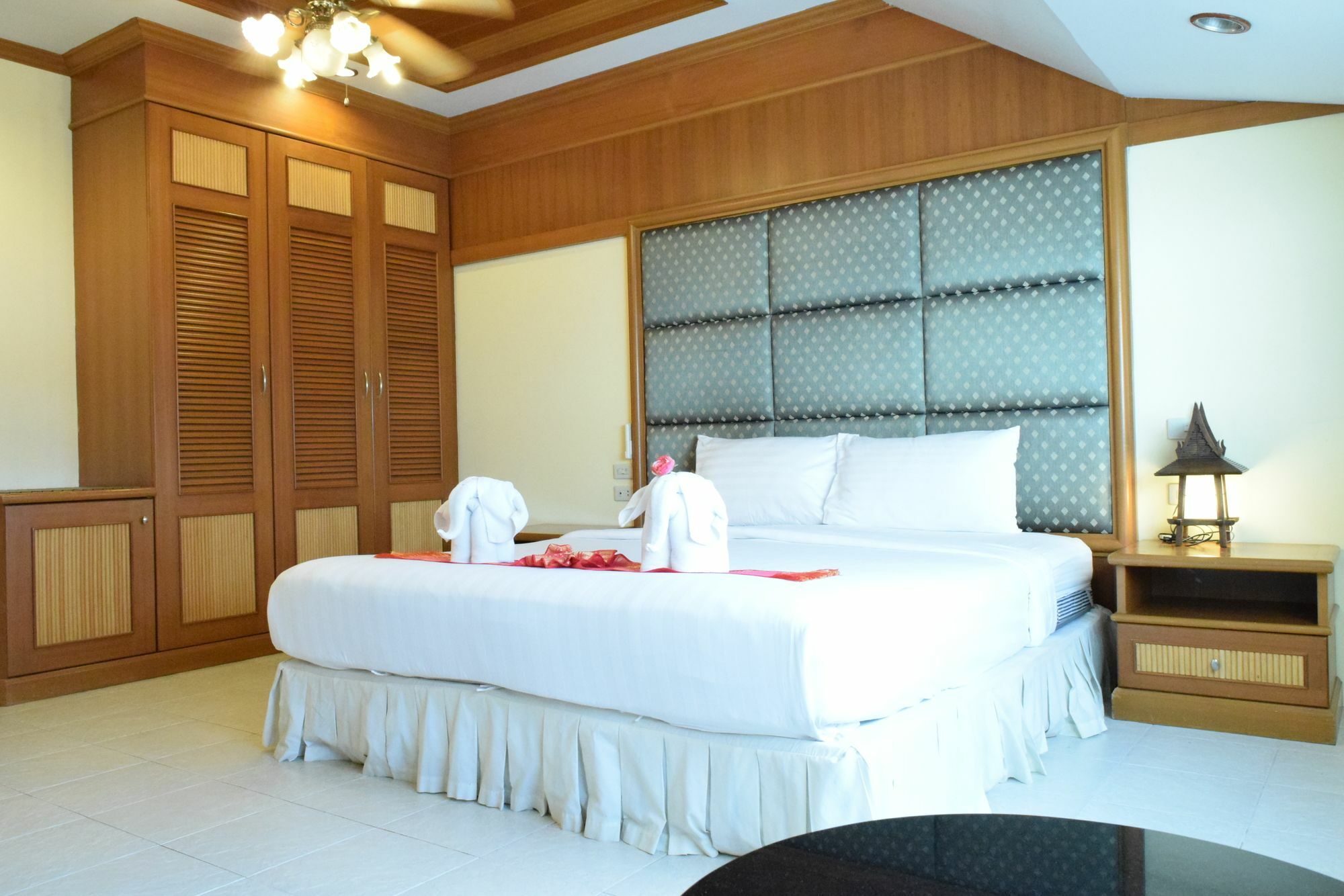 Апартаменты Sea Dream Patong Экстерьер фото